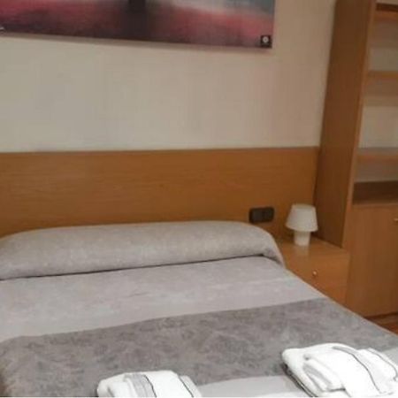 Precioso!! Apartamento En El Centro De Sabadell Daire Dış mekan fotoğraf